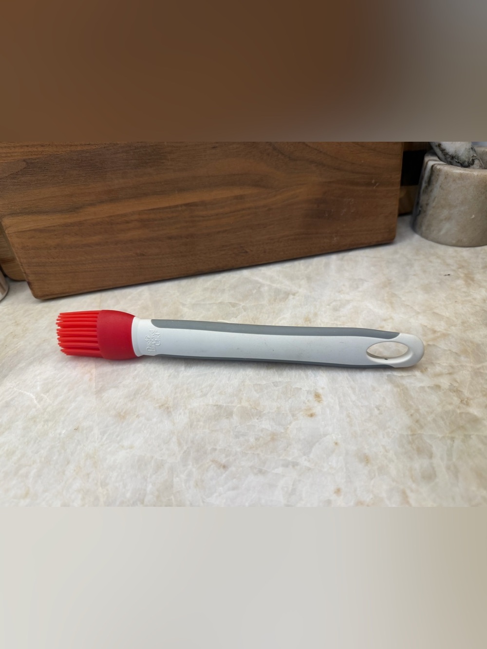 Pampered Chef silicone basting brush